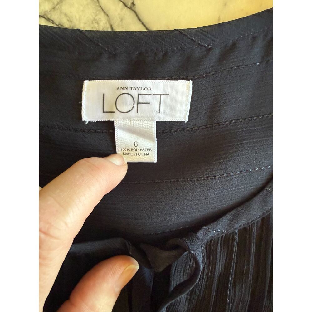 LOFT Ann Taylor Sheer Blouse Navy Pleated Front Short Sleeve Button Top Size 8 - Picture 9 of 9